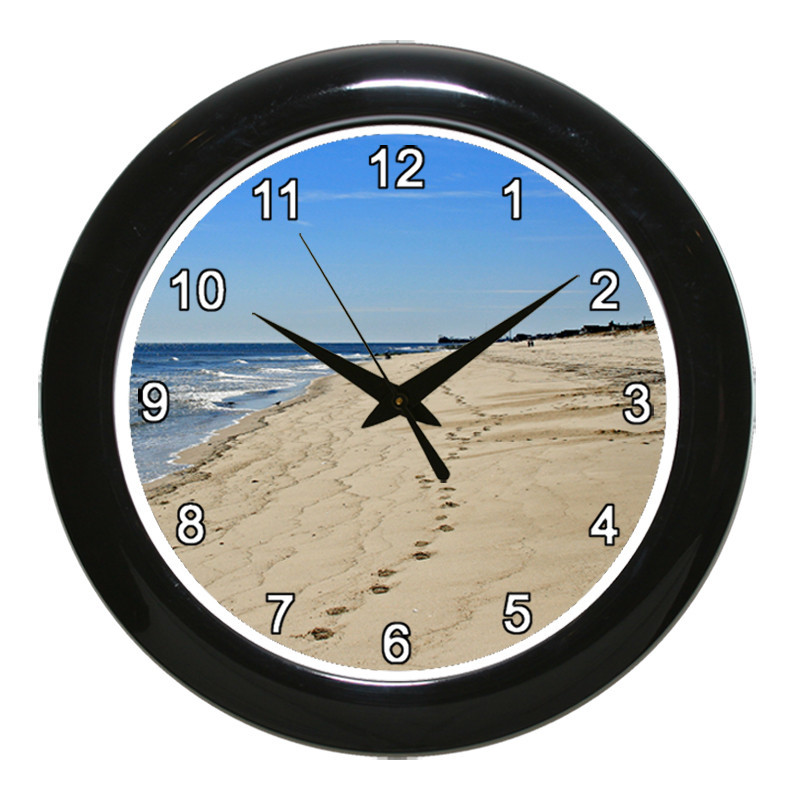 BeachClocks - Footprints in the Sand Clock